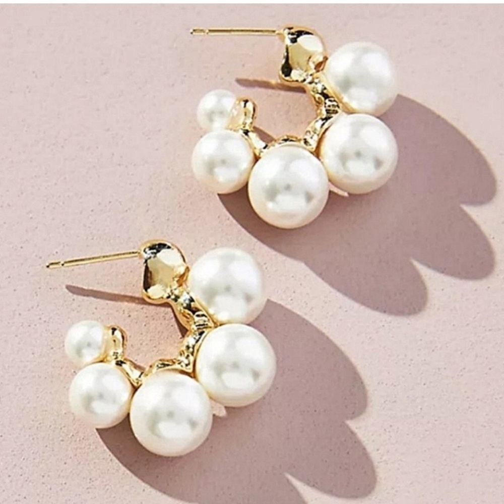 PEARL HUGGIE HOOP EARRINGS - Picture 1 of 4